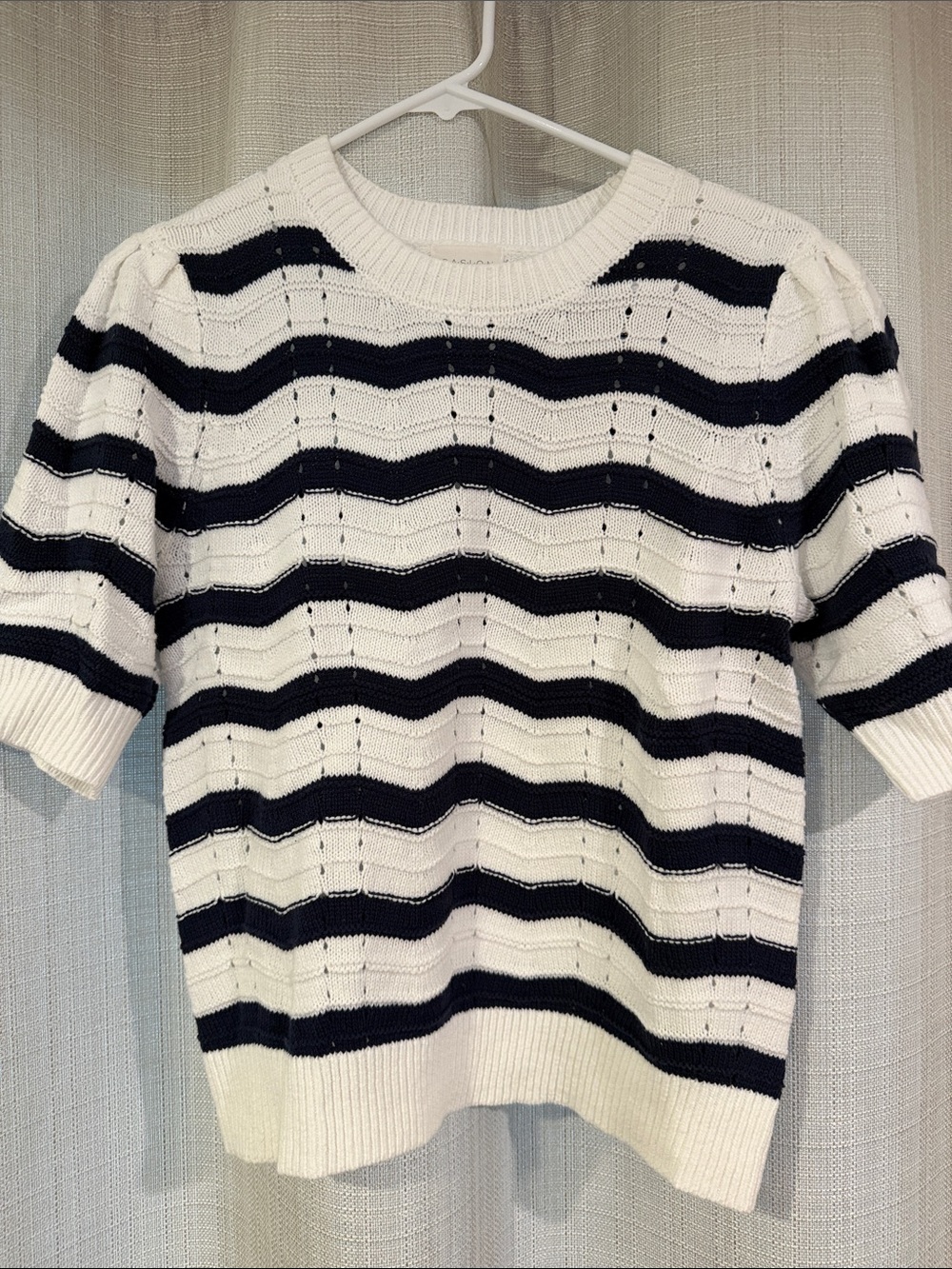 Striped Short Sleeve Knit Top - White & Navy Blue